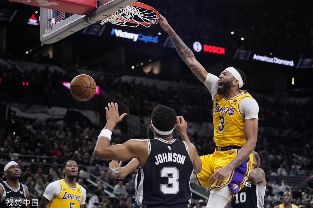 年轻球员不 年轻球员不